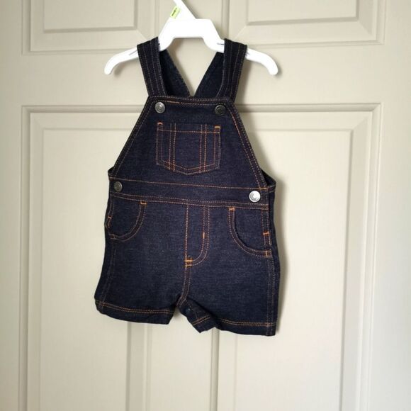 2/$15 Carter's overalls size 6 m - Picture 1 of 4